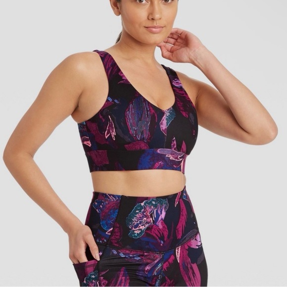 Plus Size Athletic Set - Picture 8 of 9